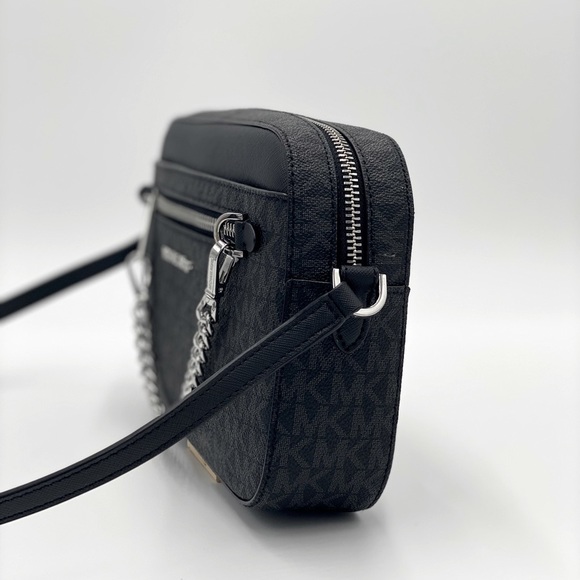 MICHAEL KORS LARGE EW ZP CHAIN XBODY BLACK SIGNATR - Picture 5 of 16